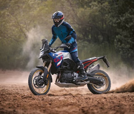 BMW F 900 GS: l’enduro BMW perfetta per off-road e viaggi BMW F 900 GS: l’enduro BMW perfetta per off-road e viaggi